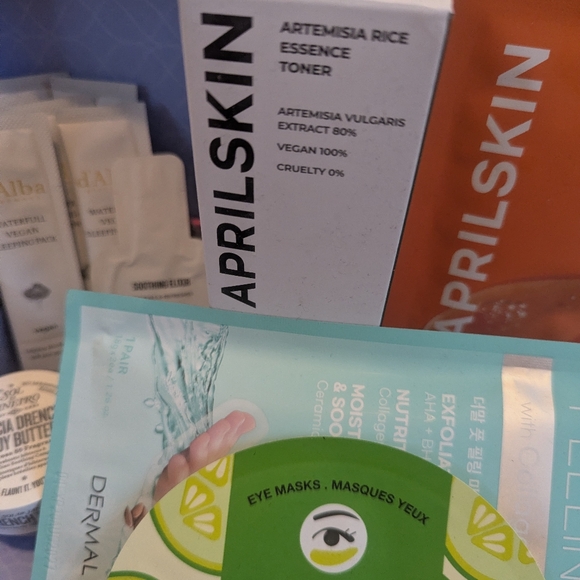 April Skin K-Beauty Bundle - D'Alba, Sephora - Picture 2 of 8